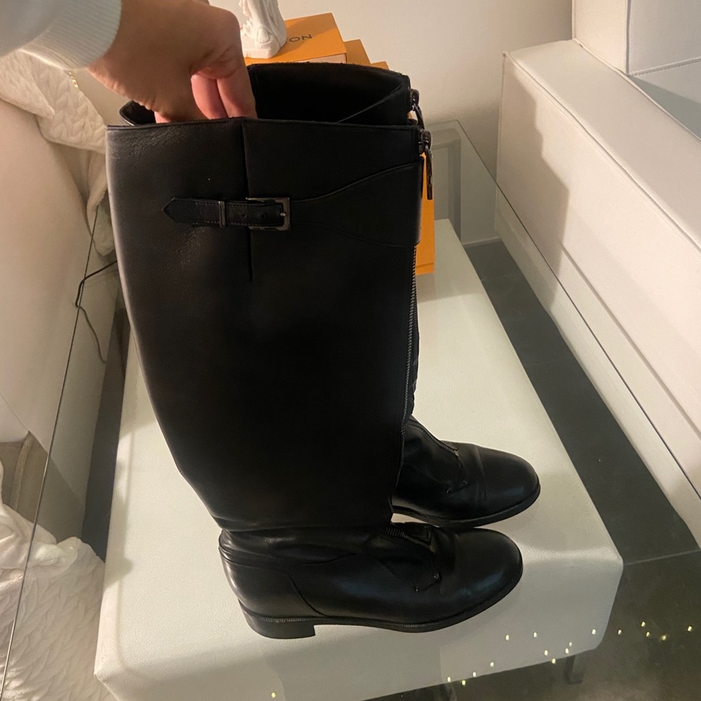 Christian Louboutin - High knee leather boots